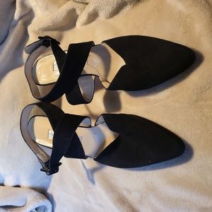 Charles David Size 10 Black Suede